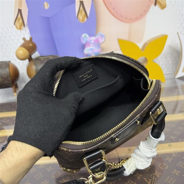 2026120163944262 260